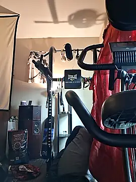 Snapshot of KeYBuMp323 chatting on 10/07/25, 03:09 KeYBuMp323 online show from 10/07/25, 03:09