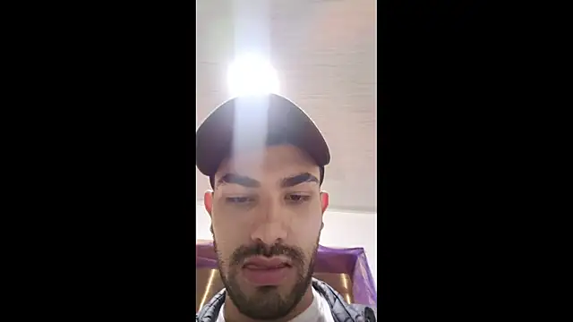 Snapshot of JuanchoAfpa chatting on 10/21/25, 03:40 JuanchoAfpa online show from 10/21/25, 03:40