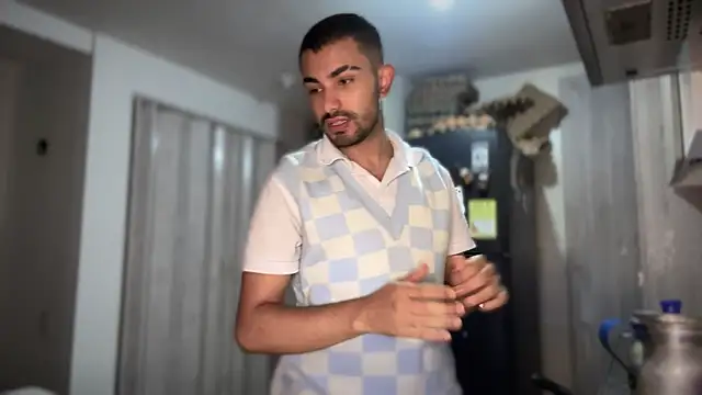 Snapshot of JuanchoAfpa chatting on 11/24/25, 11:37 JuanchoAfpa online show from 11/24/25, 11:37