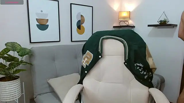   Damian    online show from 10/11/25, 11:47