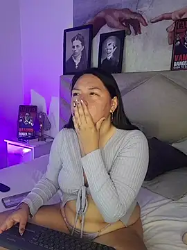 BellaRoux1 online show from 10/23/25, 11:53