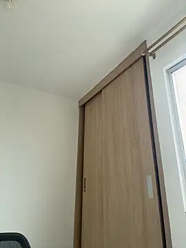 Snapshot of LauraCatalina chatting on 10/11/25, 12:04 LauraCatalina online show from 10/11/25, 12:04