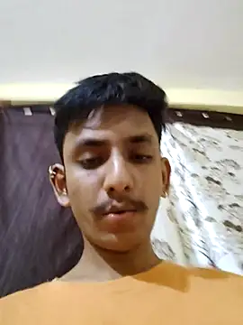 yung cplz online show from 10/18/25, 01:23