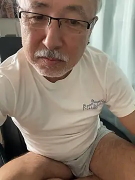 gholly2007 online show from 10/19/25, 03:07