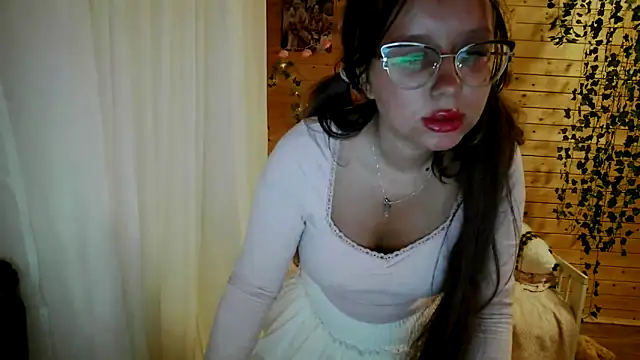 Snapshot of GabrielleCat_ chatting on 10/06/25, 04:48 GabrielleCat online show from 10/06/25, 04:48