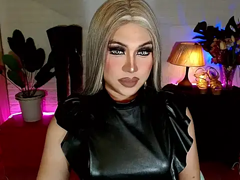 Pukesavurrat online show from 10/29/25, 07:32