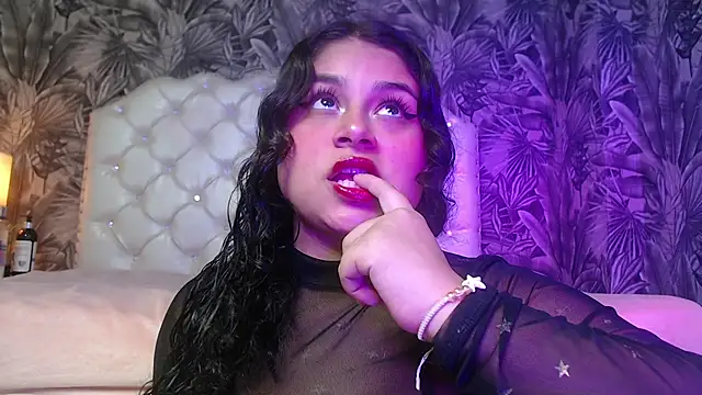 Snapshot of RylieRoss chatting on 09/09/25, 12:05 RylieRoss online show from 09/09/25, 12:05