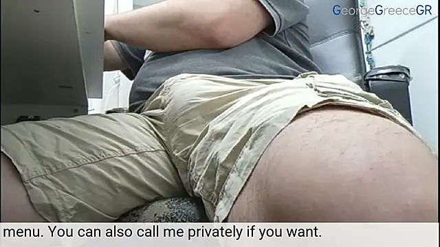 Snapshot of GeorgeGreece2025 chatting on 11/10/25, 09:52 GeorgeGreece2025 online show from 11/10/25, 09:52