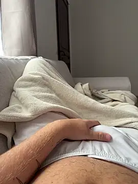 Snapshot of HommeSecret- chatting on 09/14/25, 04:17 HommeSecret- online show from 09/14/25, 04:17