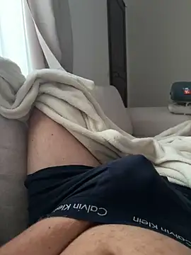 Snapshot of HommeSecret- chatting on 09/19/25, 05:46 HommeSecret- online show from 09/19/25, 05:46