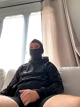 Snapshot of HommeSecret- chatting on 09/27/25, 11:59 HommeSecret- online show from 09/27/25, 11:59