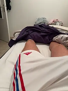 Snapshot of HommeSecret- chatting on 10/09/25, 06:17 HommeSecret- online show from 10/09/25, 06:17