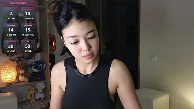 kyoso hin online show from 10/31/25, 01:06