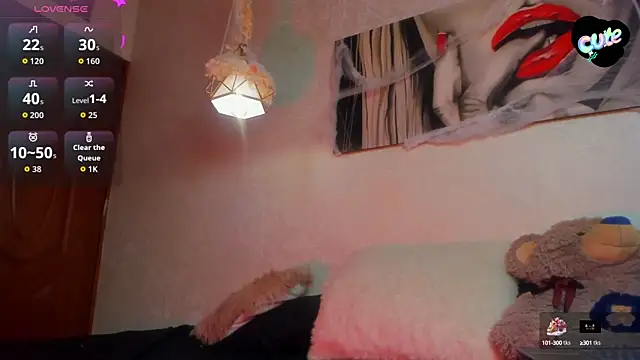 ClleoMoon online show from 10/12/25, 02:54