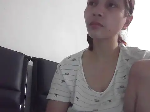 Snapshot of ivyloving4you chatting on 10/15/25, 07:58 ivyloving4you online show from 10/15/25, 07:58