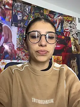 Snapshot of AriaBliss- chatting on 11/27/25, 09:11 AriaBliss- online show from 11/27/25, 09:11