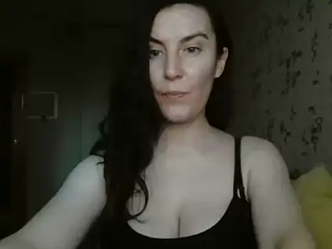 Snapshot of KatalinaQE chatting on 09/20/25, 08:37 KatalinaQE online show from 09/20/25, 08:37