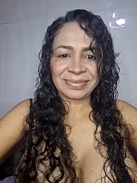 Snapshot of floresblancas chatting on 10/22/25, 09:42 floresblancas online show from 10/22/25, 09:42