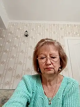 AlikaSwan5821 online show from 10/21/25, 12:28