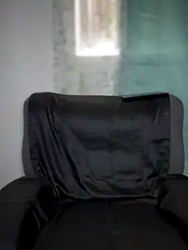 Snapshot of _foreigntitts chatting on 10/13/25, 07:03 foreigntitts online show from 10/13/25, 07:03