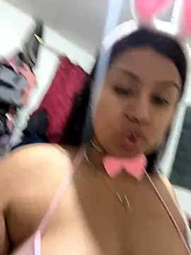 naomy26 online show from 11/06/25, 05:52