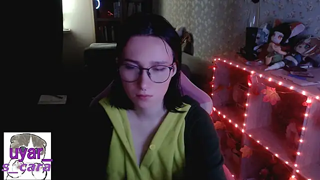 s cara online show from 10/04/25, 01:42