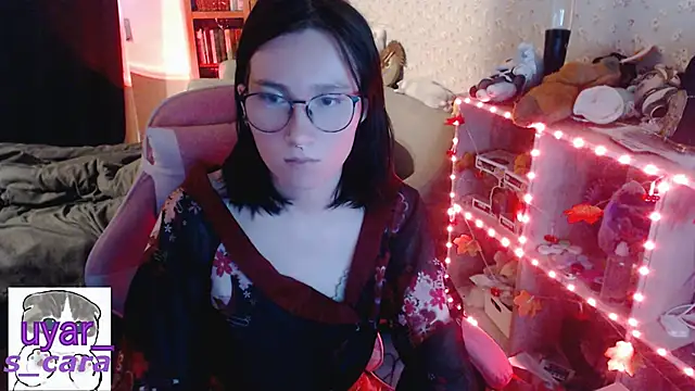 s cara online show from 11/01/25, 01:02