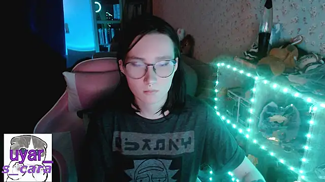 s cara online show from 11/08/25, 01:33