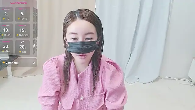 Snapshot of Anna-03 chatting on 09/18/25, 04:58 Anna-03 online show from 09/18/25, 04:58