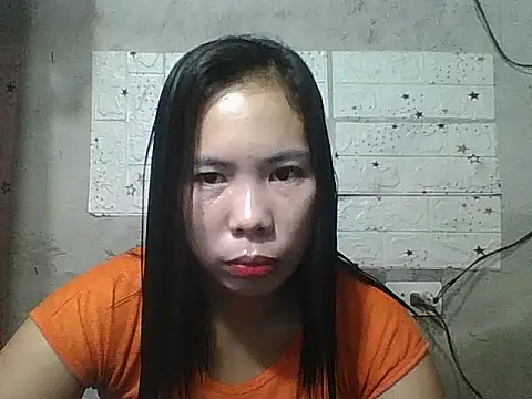 Snapshot of pinaysinglemommm chatting on 09/15/25, 08:53 pinaysinglemommm online show from 09/15/25, 08:53