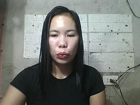 Snapshot of pinaysinglemommm chatting on 09/16/25, 09:05 pinaysinglemommm online show from 09/16/25, 09:05