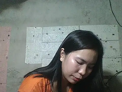 Snapshot of pinaysinglemommm chatting on 09/25/25, 09:13 pinaysinglemommm online show from 09/25/25, 09:13