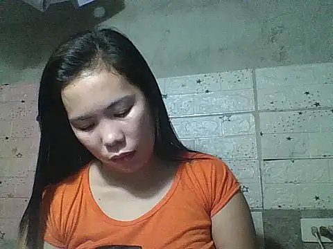 Snapshot of pinaysinglemommm chatting on 09/30/25, 09:14 pinaysinglemommm online show from 09/30/25, 09:14