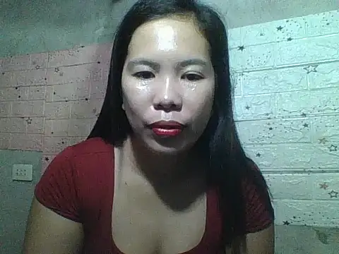 Snapshot of pinaysinglemommm chatting on 10/14/25, 09:04 pinaysinglemommm online show from 10/14/25, 09:04