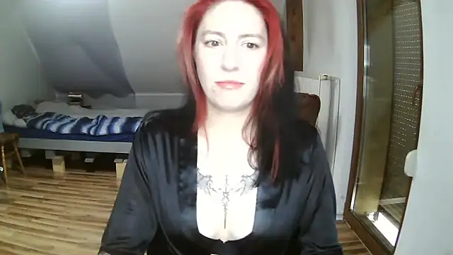 Snapshot of JudyFetish chatting on 10/14/25, 06:14 JudyFetish online show from 10/14/25, 06:14