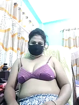 Snapshot of HOT_BABY66 chatting on 11/08/25, 04:29 HOT BABY66 online show from 11/08/25, 04:29