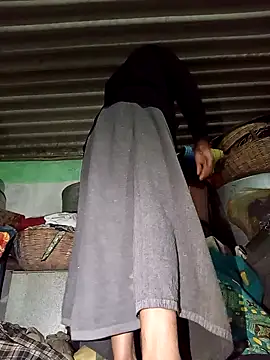 Snapshot of MISS_LOVE_001 chatting on 10/16/25, 03:57 MISS LOVE 001 online show from 10/16/25, 03:57