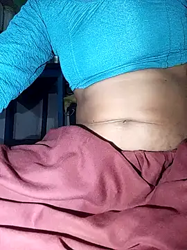 Snapshot of MISS_LOVE_001 chatting on 10/24/25, 05:53 MISS LOVE 001 online show from 10/24/25, 05:53