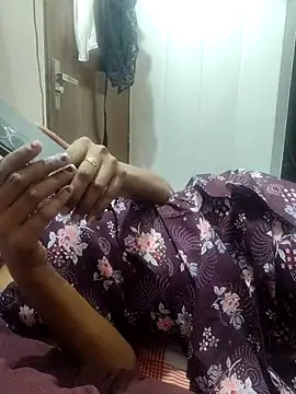 Snapshot of Radhika_01 chatting on 11/07/25, 03:45 Radhika 01 online show from 11/07/25, 03:45