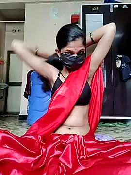 Shivani2002 online show from 09/18/25, 07:32