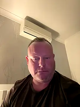 Snapshot of Mushnafen@xh chatting on 11/23/25, 08:30 Mushnafenxh online show from 11/23/25, 08:30