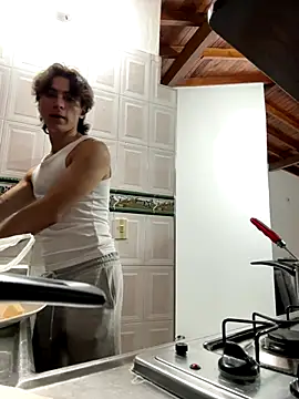 AlexanderHall online show from 10/30/25, 02:02