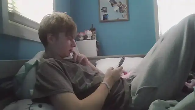 Snapshot of Liam_axel35 chatting on 11/02/25, 05:59 Liam axel35 online show from 11/02/25, 05:59