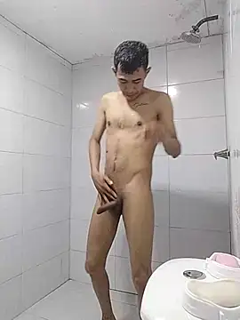 SUPERLUISKA   online show from 11/21/25, 10:08