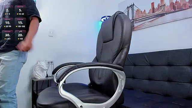 Dash Bukoski online show from 10/19/25, 05:13