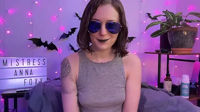 mistressannafoxx online show from 11/04/25, 06:18