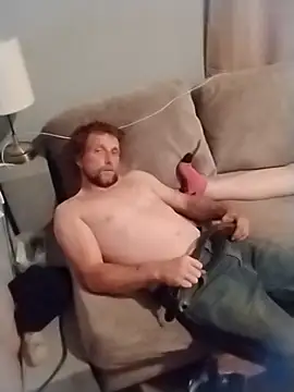 Snapshot of CatchyPart93 chatting on 10/22/25, 06:57 CatchyPart93 online show from 10/22/25, 06:57