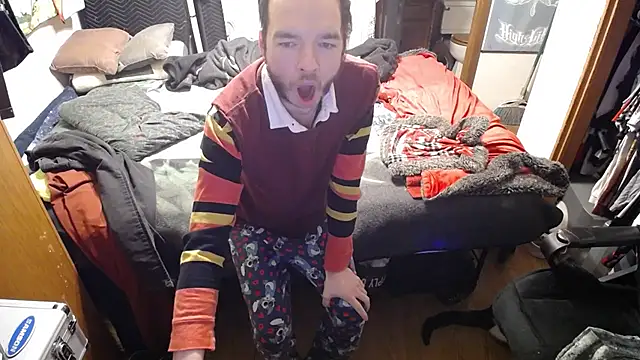 womenhateme69 online show from 11/27/25, 09:00