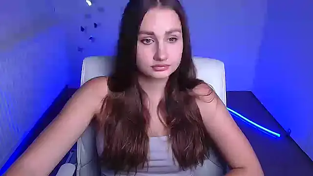 Stefanie Sweet online show from 09/18/25, 11:45