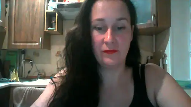 Snapshot of Amandda_ chatting on 09/15/25, 05:57 Amandda online show from 09/15/25, 05:57